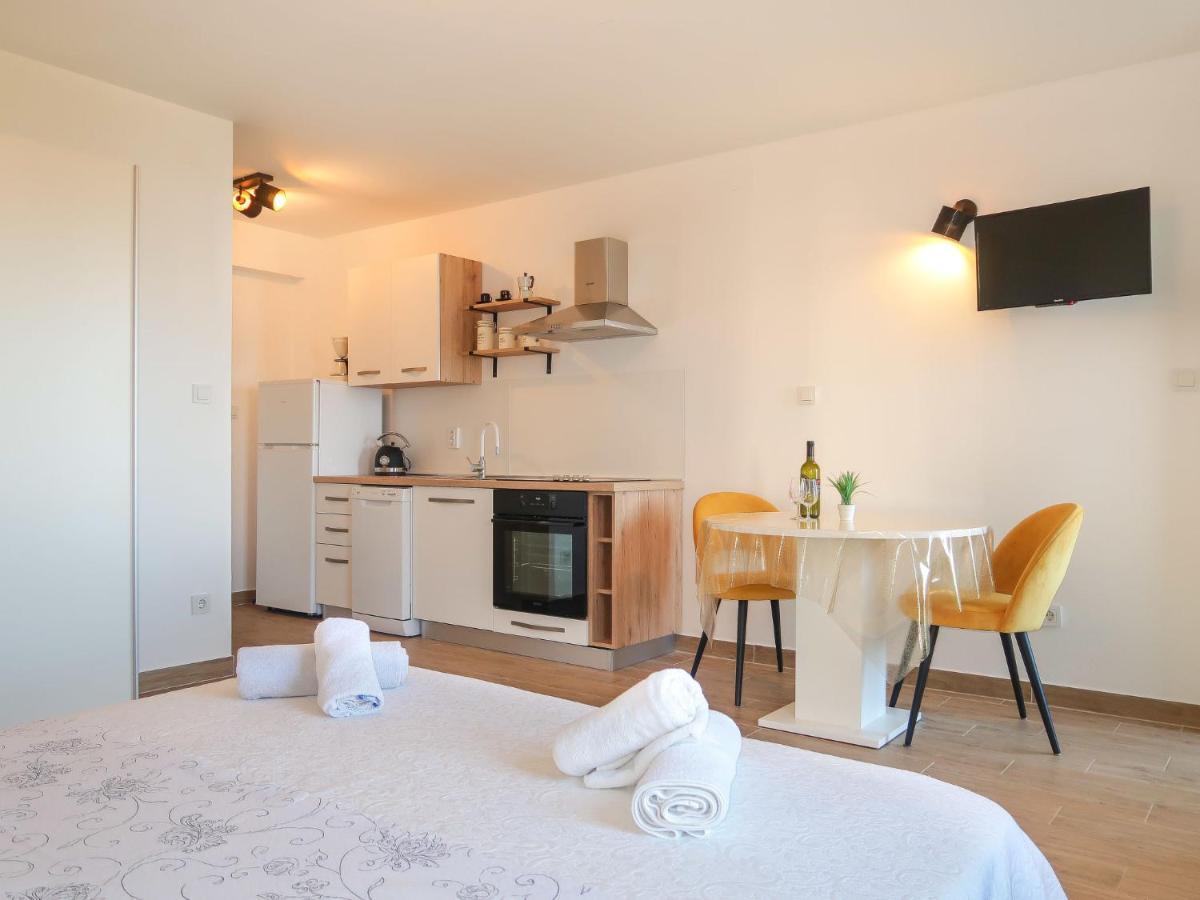 Apartment Marija - Vrb100 By Interhome Vrbnik  Esterno foto